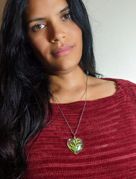 Holiday Joy: Holiday themed pendant chain necklace - Nature's Lure