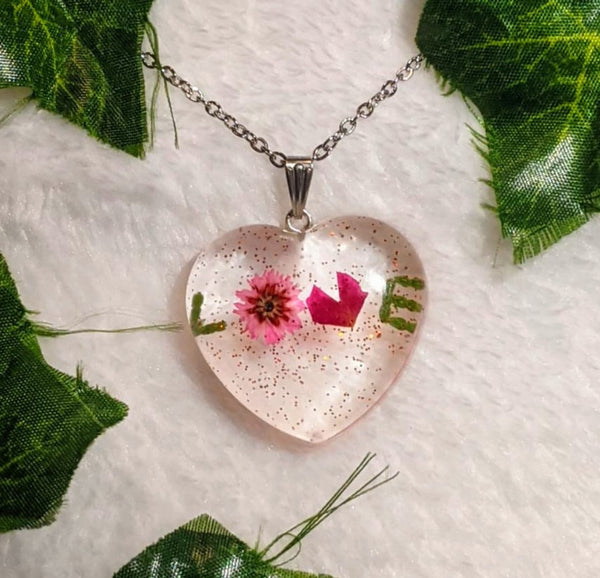 Endless Love : Handmade real flower LOVE pendant necklace