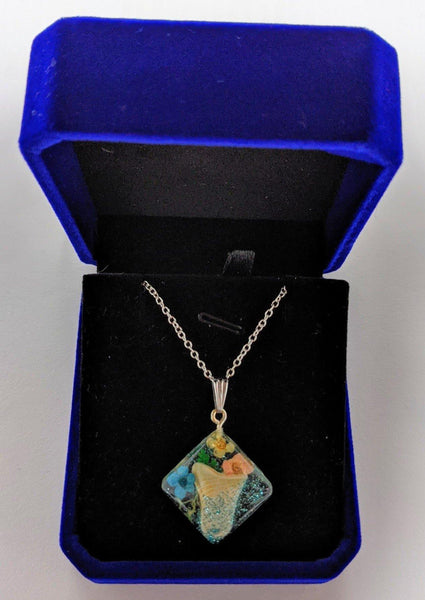 Beach Love: Handmade flower and shell pendant sterling silver necklace - Nature's Lure