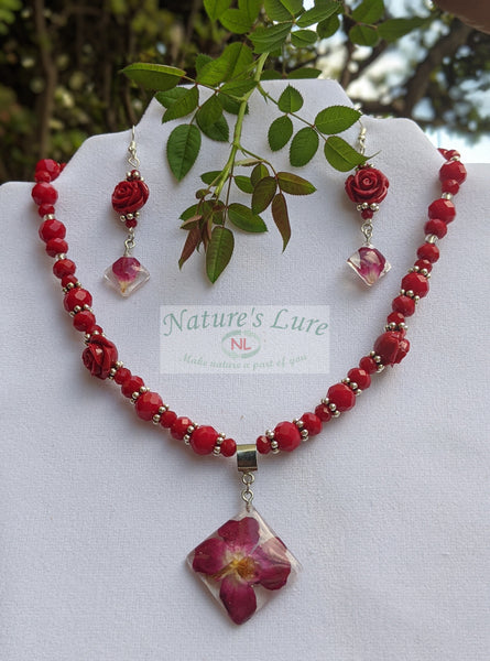 Rose necklace and earrings made with Red rose flower resin pendant and beads: Rouge AmorII - Nature's Lure