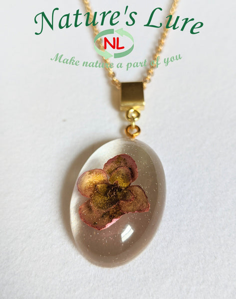 Golden chain necklace with sedum leaf resin pendent: Durable Heart - Nature's Lure