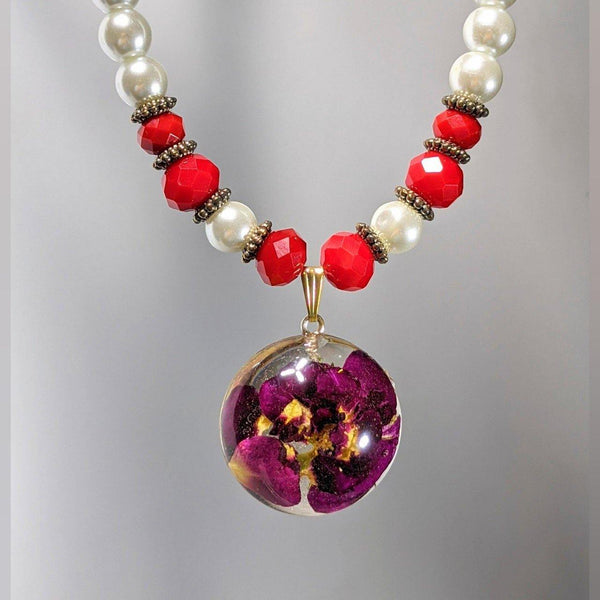 Rouge Creme: White glass pearl necklace with red flower pendant - Nature's Lure