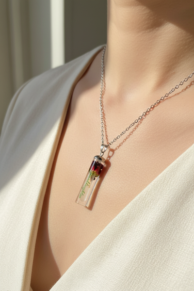 Precious Love: Real rose bud pendant chain necklace