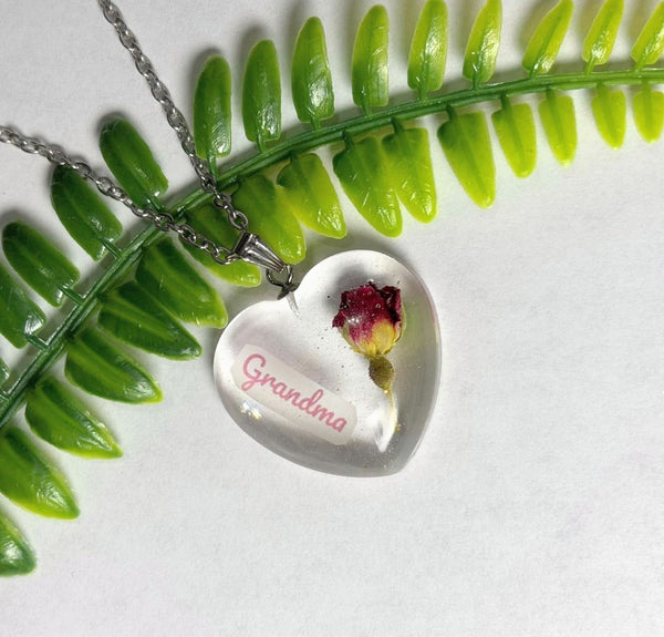 Kindly Love: Real rose bud pendant chain necklace