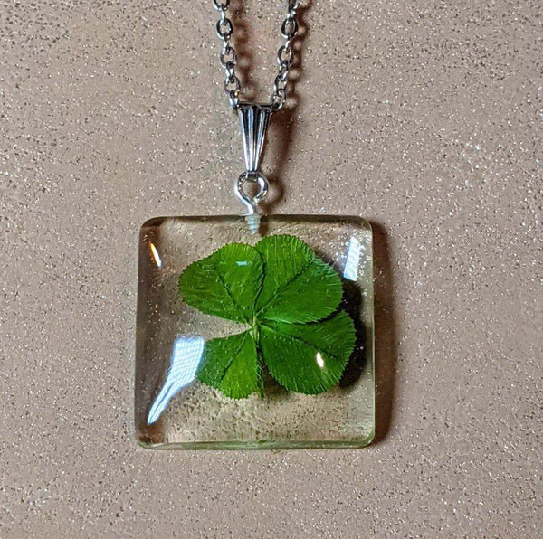 Four Luck: Real 4 leaf clover pendant chain necklace - Nature's Lure