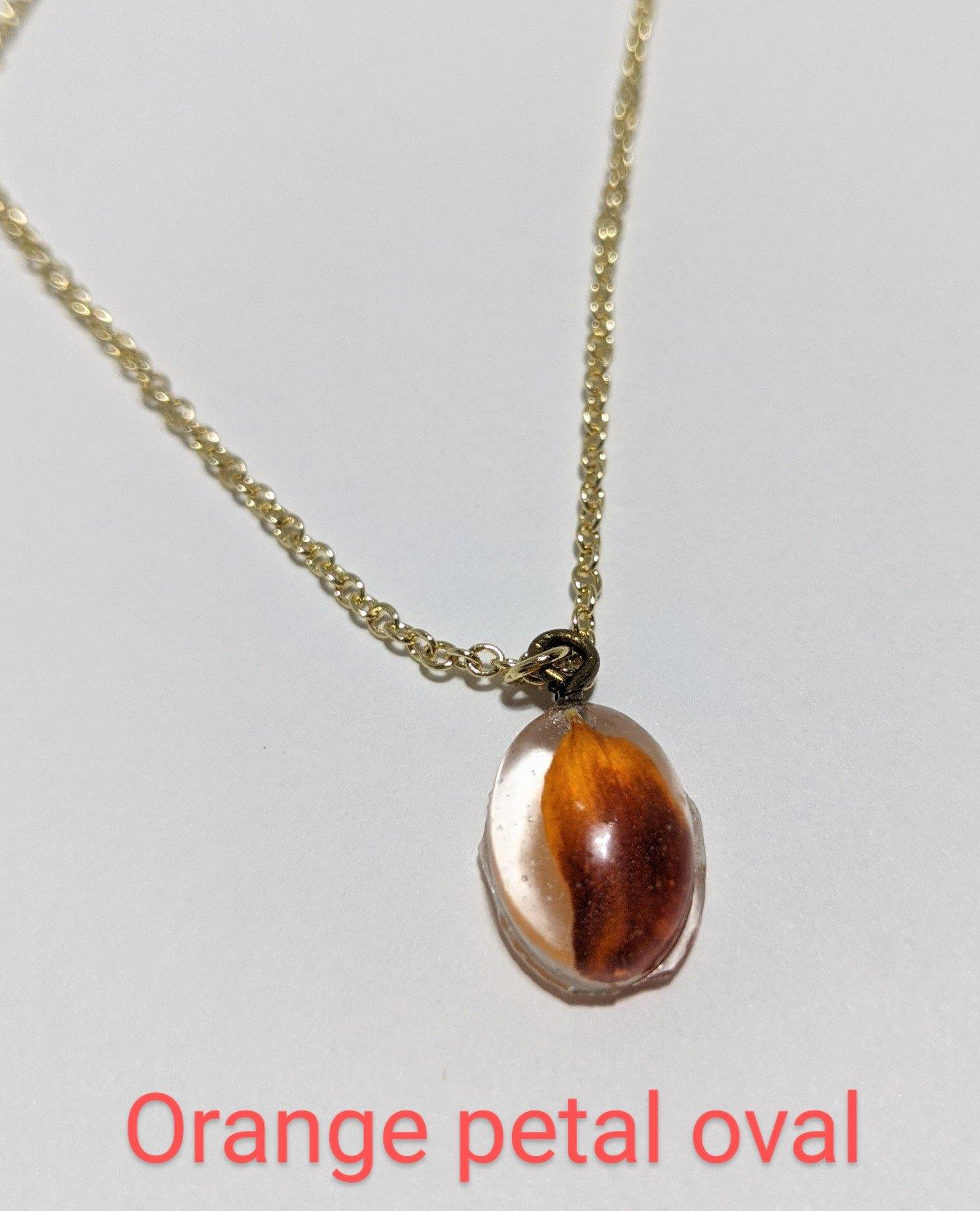 Pure Simplicity: Minimal golden or silver colored chain handmade pendant necklace - Nature's Lure