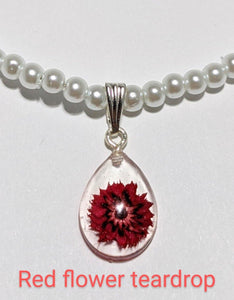 Simply Smooth: Mini glass pearl necklace with real flower pendant - Nature's Lure