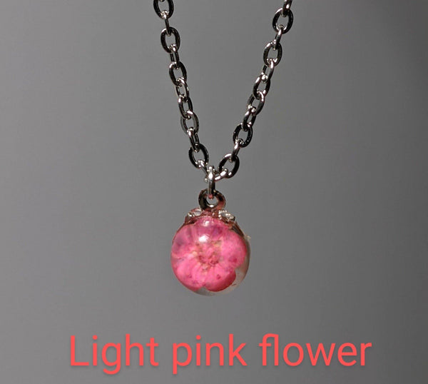Petite Elegance II: Tiny flower pendant chain necklace - Nature's Lure